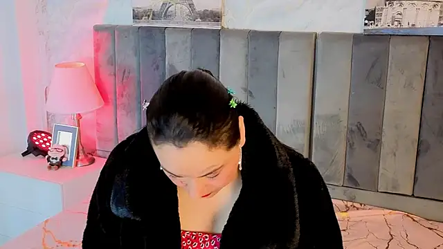 Snapshot of Elizabeth_bennett_6 chatting on January 7, 2026, 12:07 pm Elizabeth bennett 6 online show from January 7, 2026, 12:07 pm