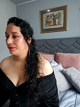 Elizabeth bennett 6 online show from April 20, 2026, 3:26 pm