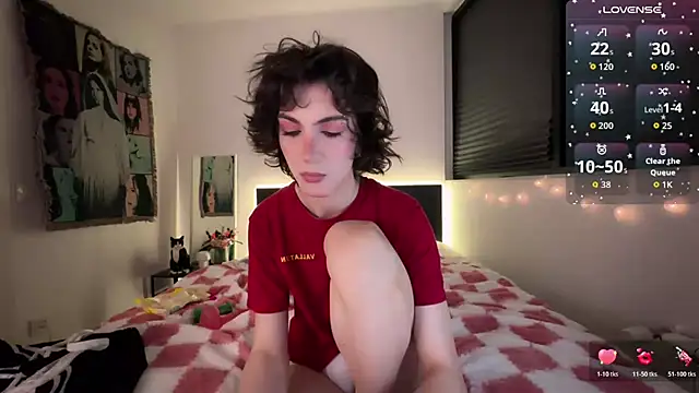 Snapshot of kira_yoshika9e chatting on February 10, 2026, 7:40 pm kira yoshika9e online show from February 10, 2026, 7:40 pm