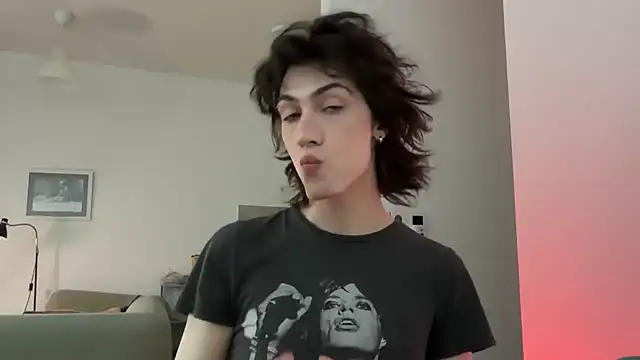 kira yoshika9e online show from March 12, 2026, 3:40 pm