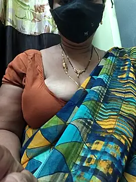 hot-telugu-queen online show from November 18, 2025, 5:45 am