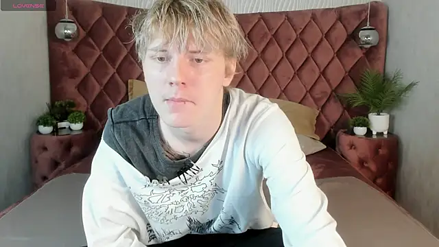 KevinMilky online show from October 16, 2025, 2:40 pm