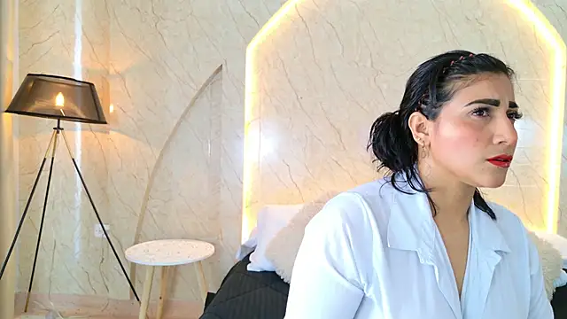 Antonella Russo1 online show from February 28, 2026, 1:01 pm