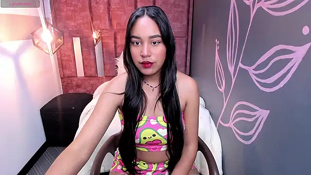 Snapshot of Rachel__Jonees chatting on October 22, 2025, 12:05 pm Rachel Jonees online show from October 22, 2025, 12:05 pm