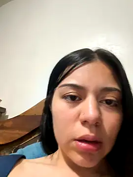 Snapshot of Midori_rosse chatting on October 25, 2025, 11:32 pm Midori rosse online show from October 25, 2025, 11:32 pm