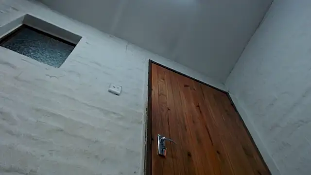 DaisyGirlxx online show from January 8, 2026, 6:32 pm