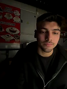 emir343475 online show from November 13, 2025, 4:28 pm