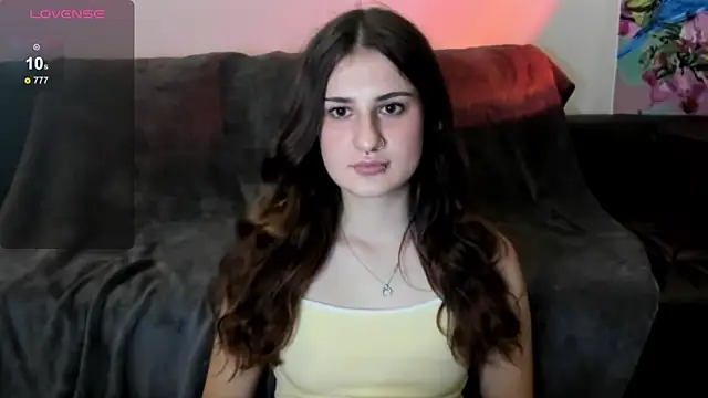 Snapshot of Kissxxkruel chatting on November 8, 2025, 12:11 am Kissxxkruel online show from November 8, 2025, 12:11 am