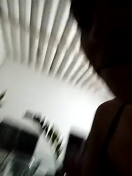 Snapshot of single_virgin chatting on November 10, 2025, 2:54 am single virgin online show from November 10, 2025, 2:54 am