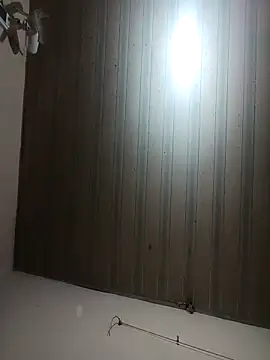 Snapshot of bullamon6549 chatting on October 27, 2025, 5:39 pm bullamon6549 online show from October 27, 2025, 5:39 pm