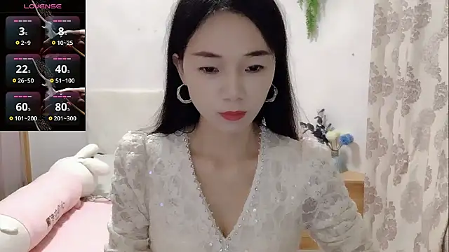 Keke-Baby170 online show from December 4, 2025, 11:30 am