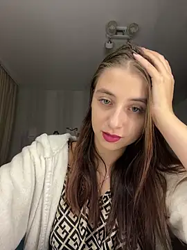 Snapshot of ScarletVelur chatting on November 28, 2025, 8:33 pm ScarletVelur online show from November 28, 2025, 8:33 pm