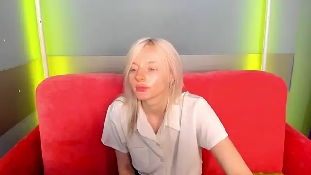 AlessaKiss online show from May 21, 2026, 8:54 am