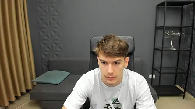 BradyFlint online show from April 3, 2026, 4:43 am