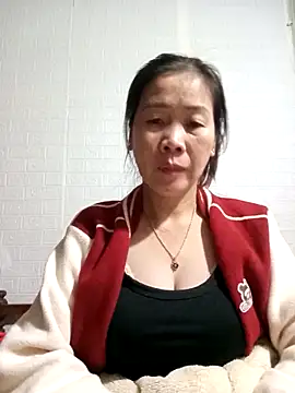 tabby-cat11 online show from November 18, 2025, 11:26 pm