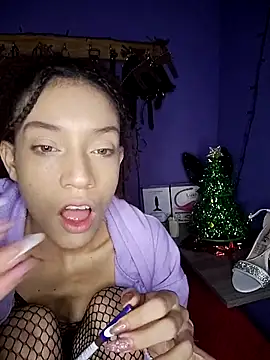 Snapshot of Luna-Vixen1 chatting on November 21, 2025, 10:25 am Luna-Vixen1 online show from November 21, 2025, 10:25 am