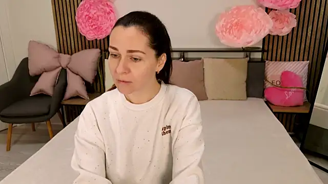 Snapshot of DitaNoir chatting on February 10, 2026, 7:23 am DitaNoir online show from February 10, 2026, 7:23 am