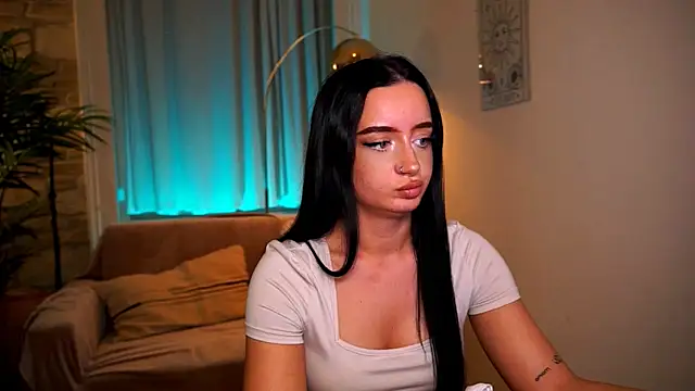  blackpearlll online show from April 16, 2026, 7:14 pm