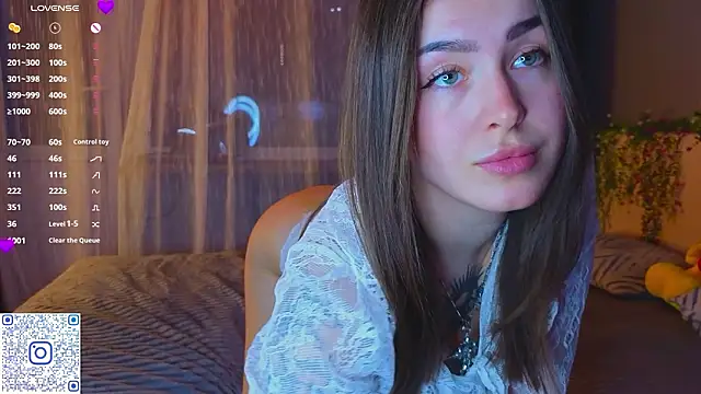 TinyMollys online show from February 13, 2026, 4:58 pm