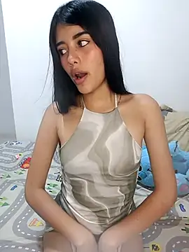 Isa Dolly online show from November 10, 2025, 10:53 pm