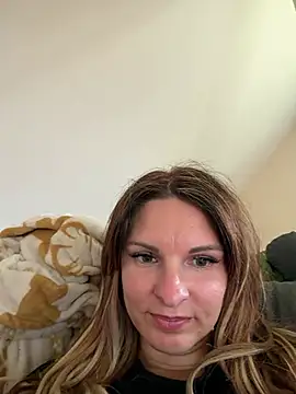 kinkysarahx online show from May 21, 2026, 1:29 pm