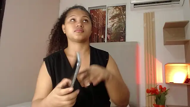 Snapshot of miel_alisha chatting on February 1, 2026, 12:15 pm miel alisha online show from February 1, 2026, 12:15 pm