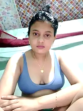 sexylive1100 online show from October 31, 2025, 3:57 pm