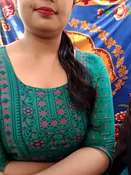 sexylive1100 online show from January 13, 2026, 2:06 am