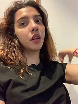 Snapshot of MiaaCute- chatting on April 28, 2026, 10:15 pm MiaaCute- online show from April 28, 2026, 10:15 pm