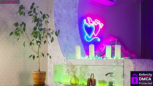 DoubleMeow online show from January 14, 2026, 1:39 pm