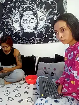 Snapshot of emily_n_abby chatting on February 11, 2026, 1:27 pm emily n abby online show from February 11, 2026, 1:27 pm