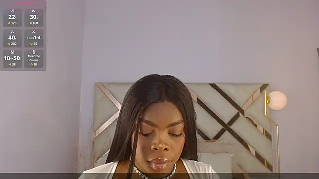 Maiacharris  online show from June 19, 2026, 12:09 pm