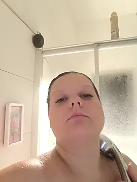 Snapshot of curvygirrlll chatting on October 25, 2025, 7:08 pm curvygirrlll online show from October 25, 2025, 7:08 pm