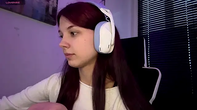 HanaMantanaDell online show from April 10, 2026, 2:55 pm