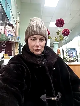 Luna 7777 online show from February 19, 2026, 12:45 pm