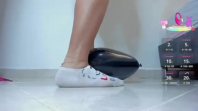 Snapshot of goddessfeetxx chatting on April 18, 2026, 7:58 pm goddessfeetxx online show from April 18, 2026, 7:58 pm