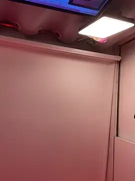 elegant  rouse online show from February 16, 2026, 1:46 am