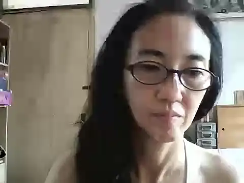 princessD077 online show from December 1, 2025, 2:05 am