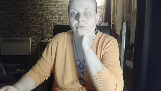 Diamond Bite online show from October 24, 2025, 8:27 pm