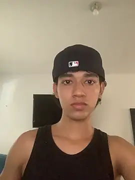 Snapshot of Alex_king17 chatting on April 17, 2026, 12:52 pm Alex king17 online show from April 17, 2026, 12:52 pm