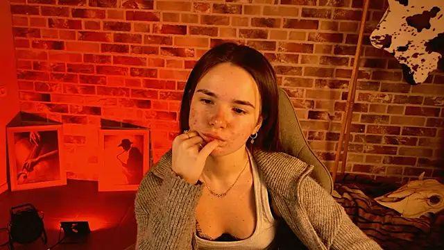 Snapshot of May_Bloom chatting on March 3, 2026, 5:13 am May Bloom online show from March 3, 2026, 5:13 am