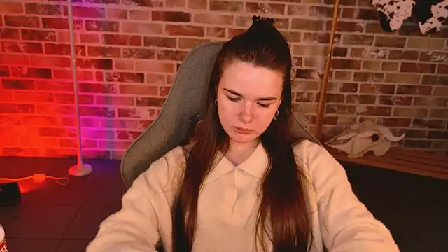 Snapshot of May_Bloom chatting on March 28, 2026, 9:09 am May Bloom online show from March 28, 2026, 9:09 am