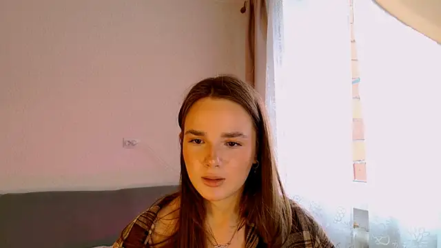 Snapshot of May_Bloom chatting on May 13, 2026, 11:18 am May Bloom online show from May 13, 2026, 11:18 am