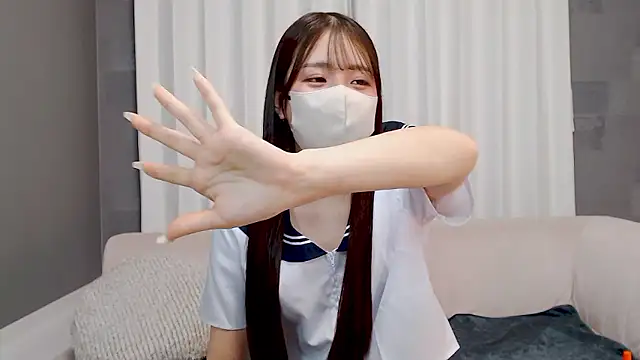 LOVE MIREI LOVE online show from February 2, 2026, 11:09 am