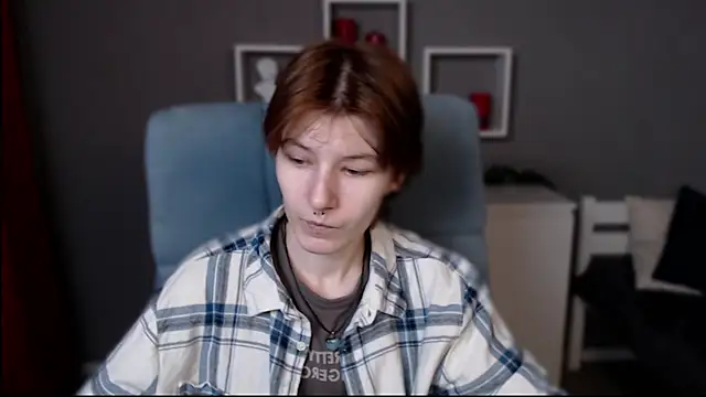 guitarandangell online show from November 26, 2025, 11:00 am