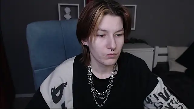 Snapshot of guitarandangell chatting on February 10, 2026, 8:18 am guitarandangell online show from February 10, 2026, 8:18 am