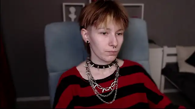 Snapshot of guitarandangell chatting on February 20, 2026, 8:16 am guitarandangell online show from February 20, 2026, 8:16 am