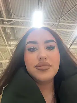 KiraSunshine online show from December 15, 2025, 3:55 am