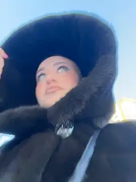 KiraSunshine online show from January 9, 2026, 4:04 am