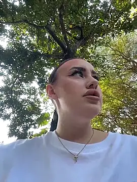 Snapshot of KiraSunshine chatting on February 2, 2026, 3:38 am KiraSunshine online show from February 2, 2026, 3:38 am